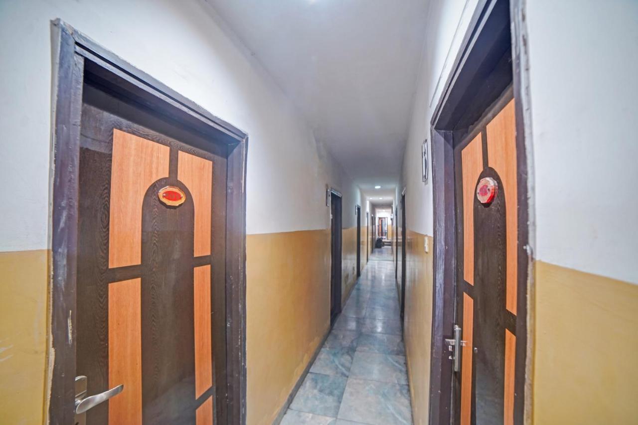 Oyo Flagship 85517 Hotel Sheetal Lake View Rāipur מראה חיצוני תמונה